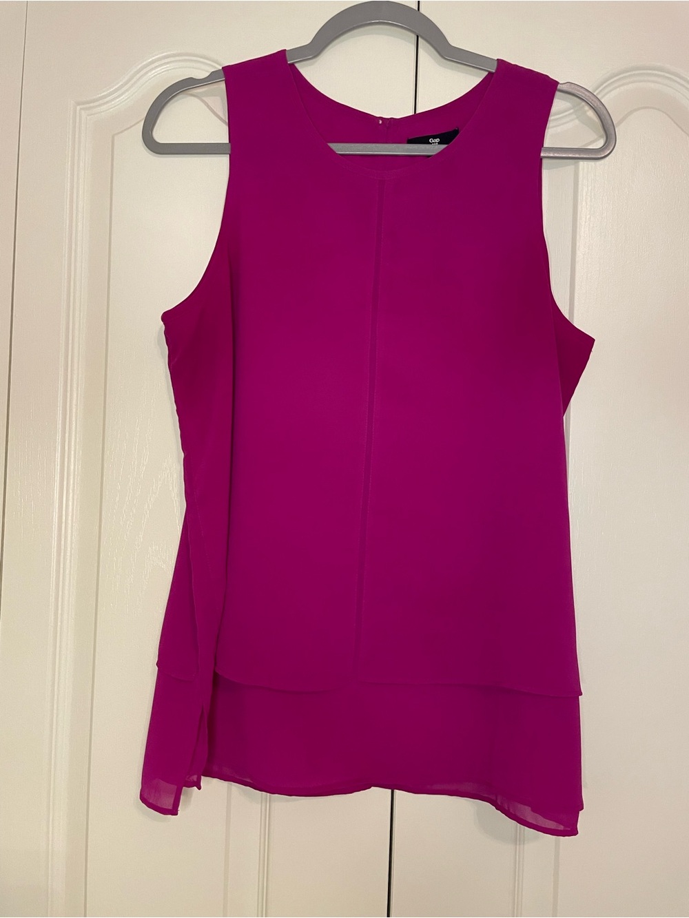 Gap sleeveless blouse